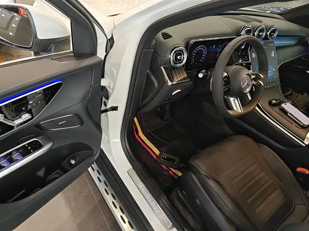 Mercedes-Benz GLC 2023 Facelift GLC 300 L 4MATIC Sport 5-Seater фото 16