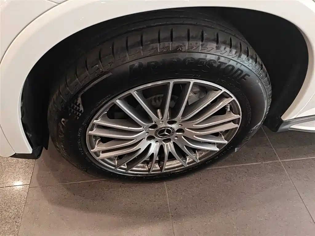 Mercedes-Benz GLC 2023 Facelift GLC 300 L 4MATIC Sport 5-Seater фото 23