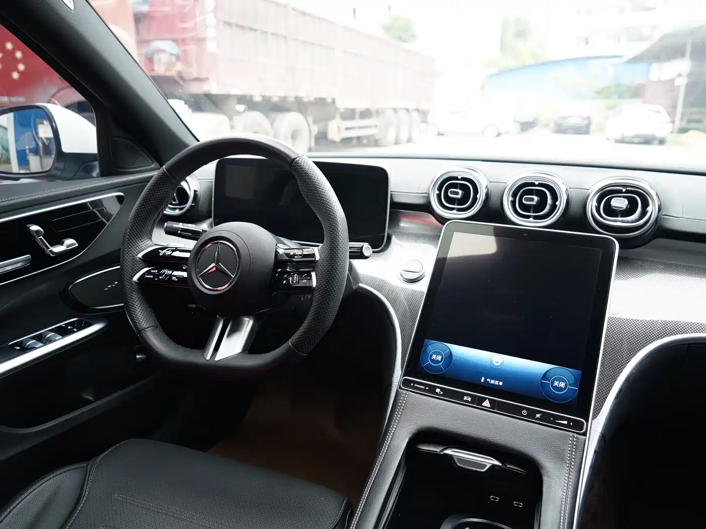 Mercedes-Benz C-Class 2024 C 260 L Sport фото 12