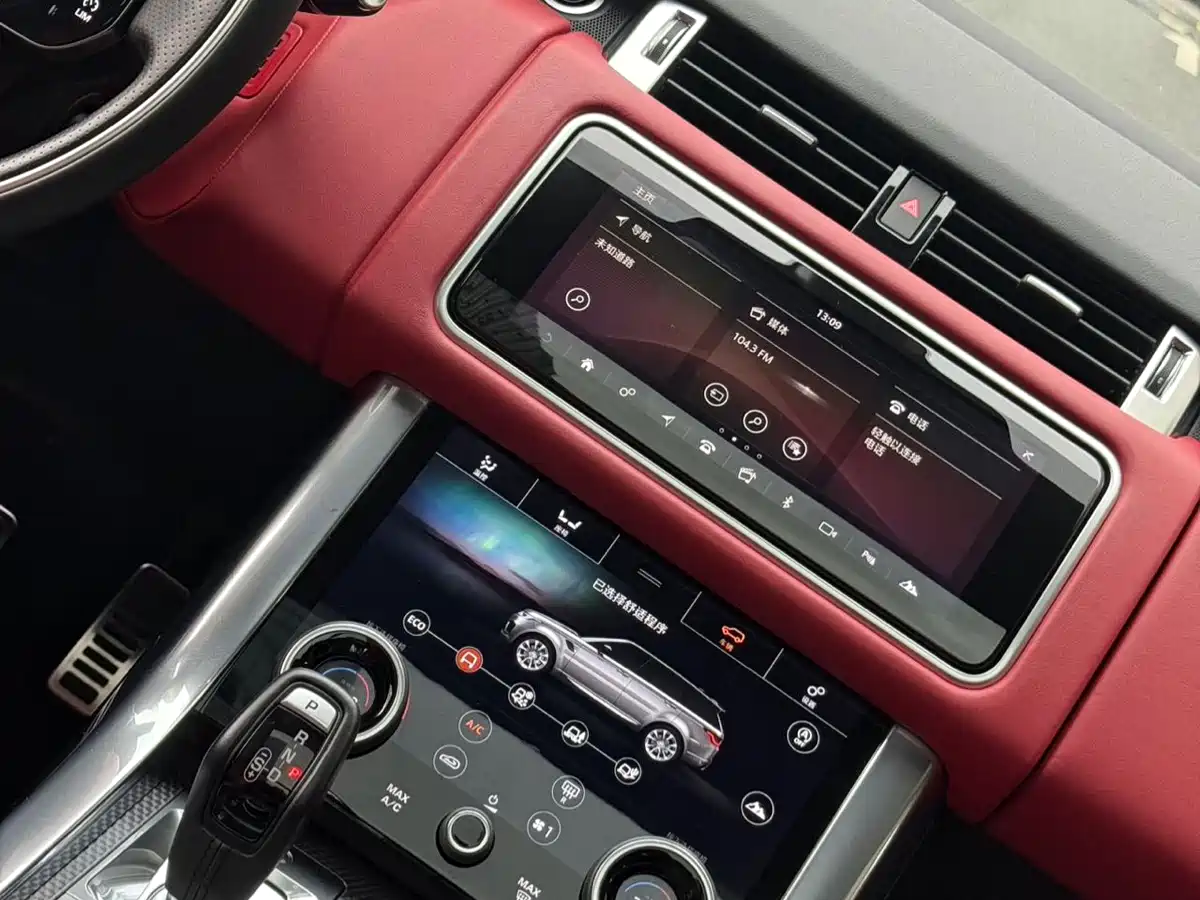 Land Rover Range Rover Sport 2020 3.0 L6 SE фото 9