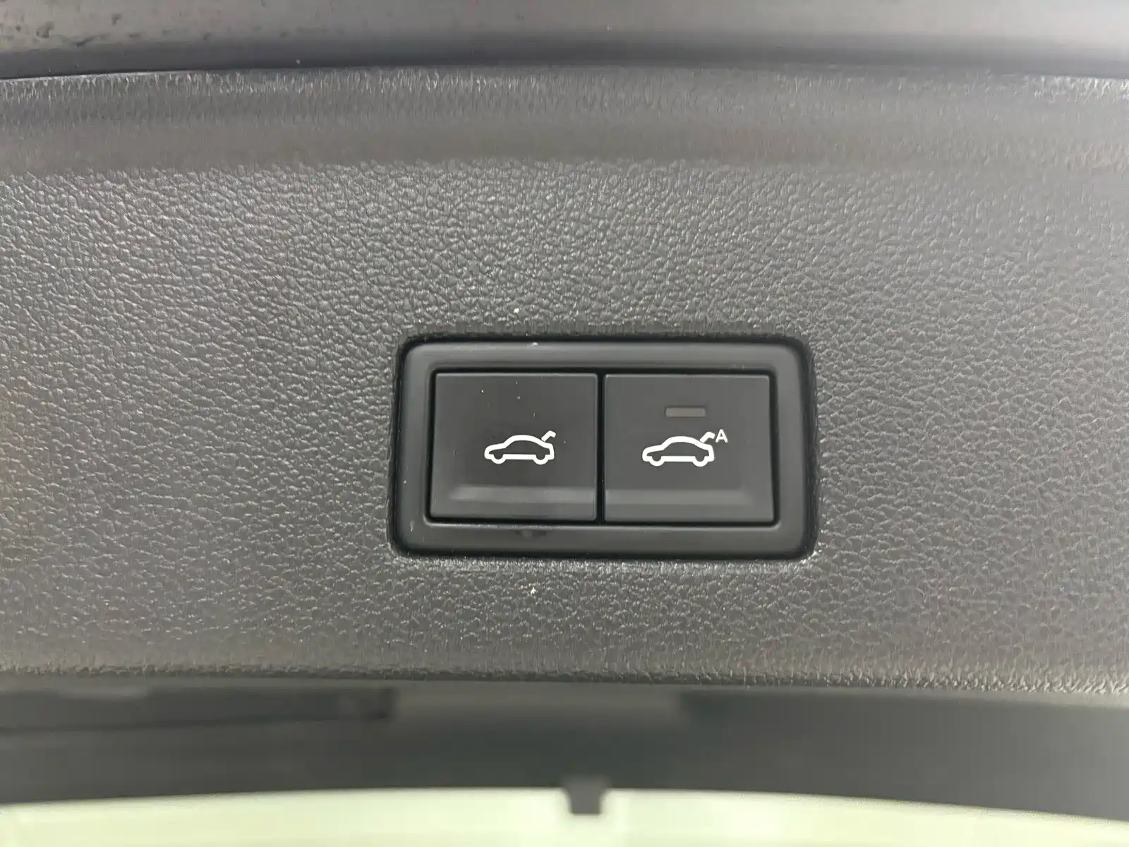 Фото 9 - Volkswagen Touareg
