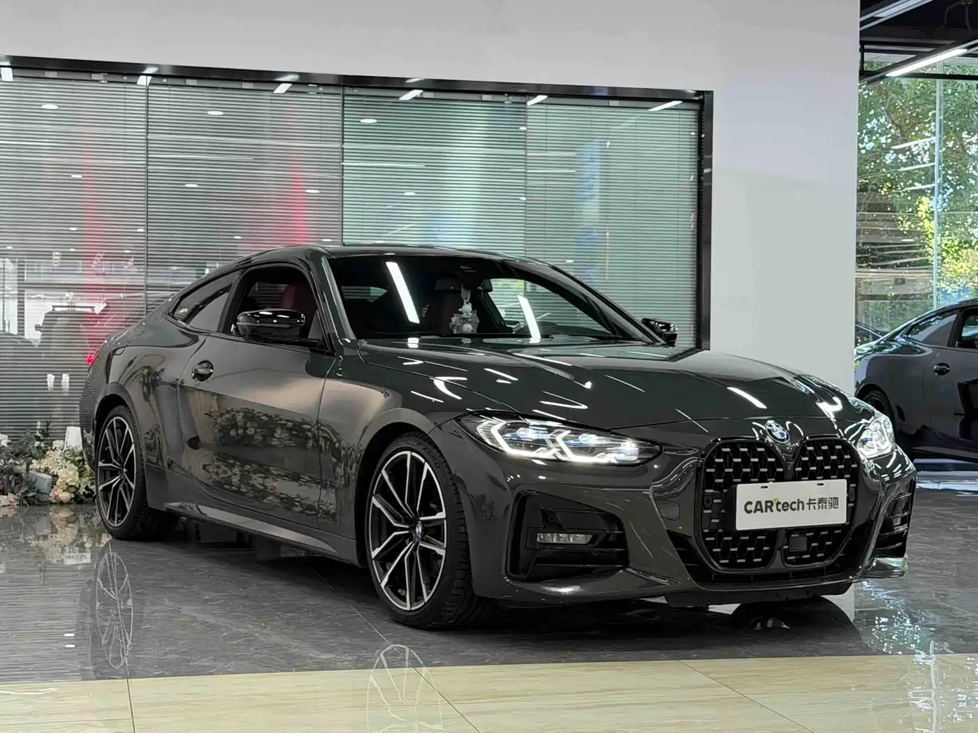 Photo 3 - BMW 4 Series