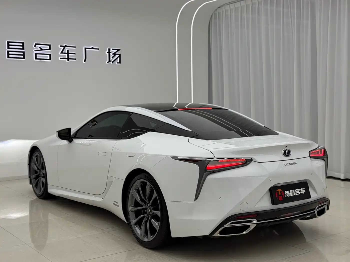 Lexus LC 2021 500h Special Edition фото 4