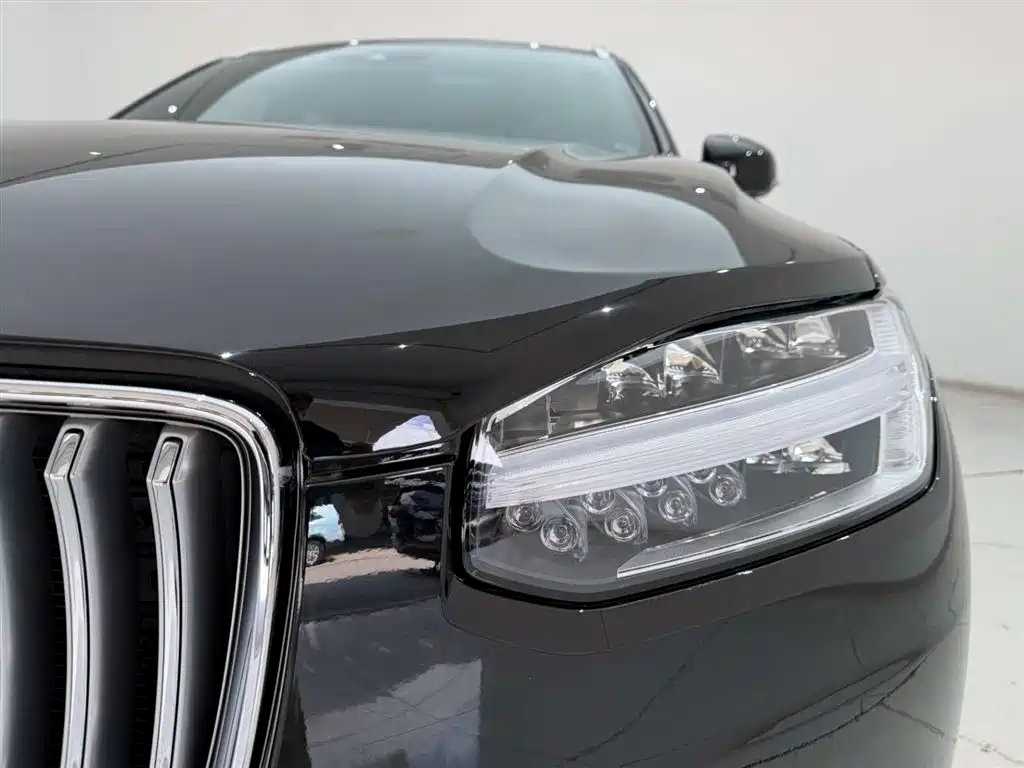 VOLVO XC90 PLUG IN HYBRID