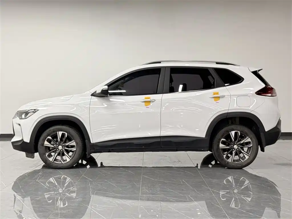 Chevrolet Trax 2021 325T Auto Fun Edition China VI фото 3