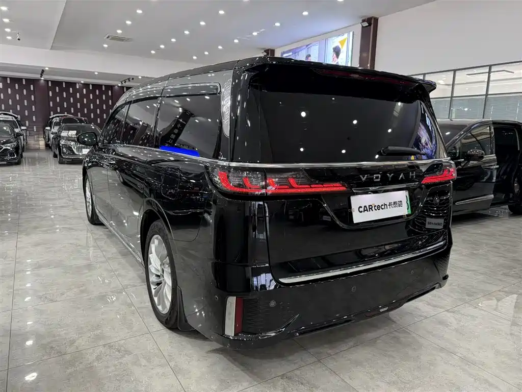 Voyah Auto Voyah Dreamer 2024 PHEV Extended Range Premium Edition фото 7