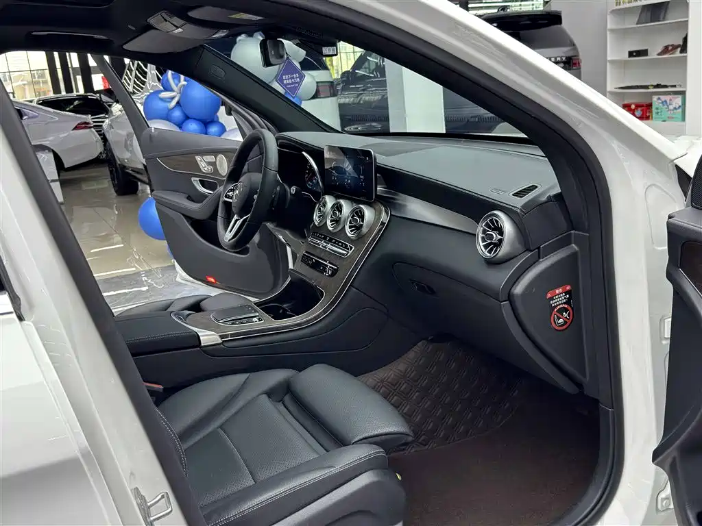Mercedes-Benz GLC 2022 Facelift II GLC 260 L 4MATIC Luxury фото 8