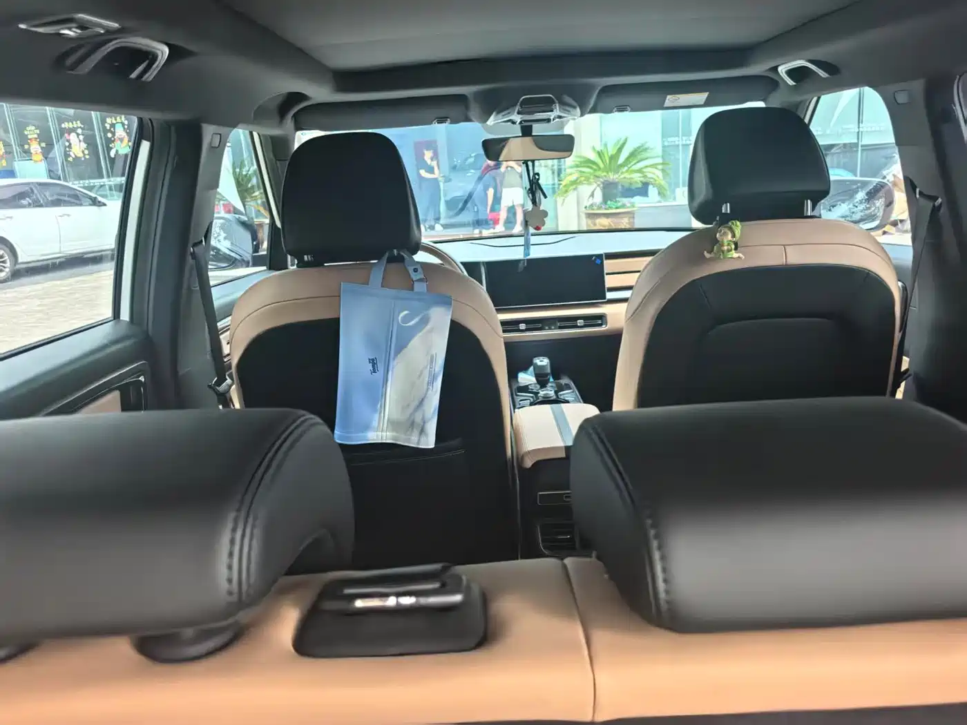 Geely ICON 2024 2023 Model 1.5TD Chocolate Deluxe Edition