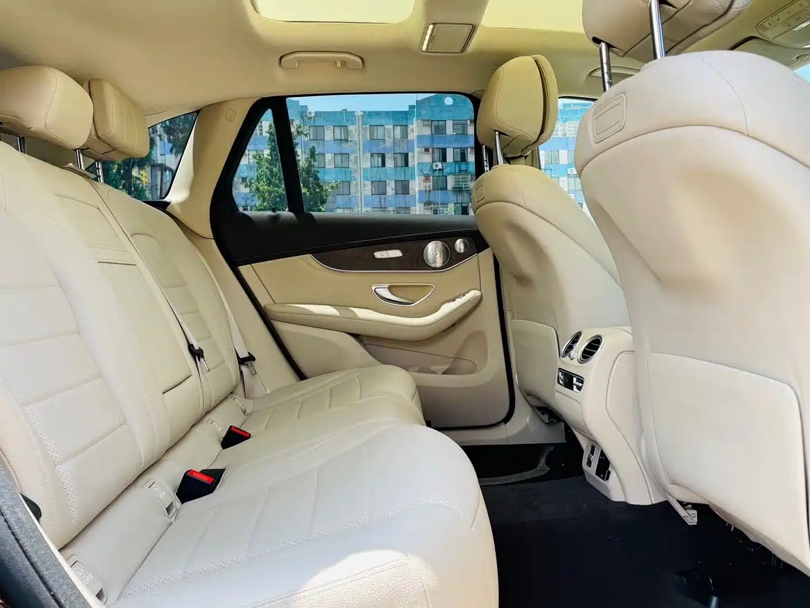 Mercedes-Benz GLC 2019 GLC 300 L 4MATIC Dynamic фото 17