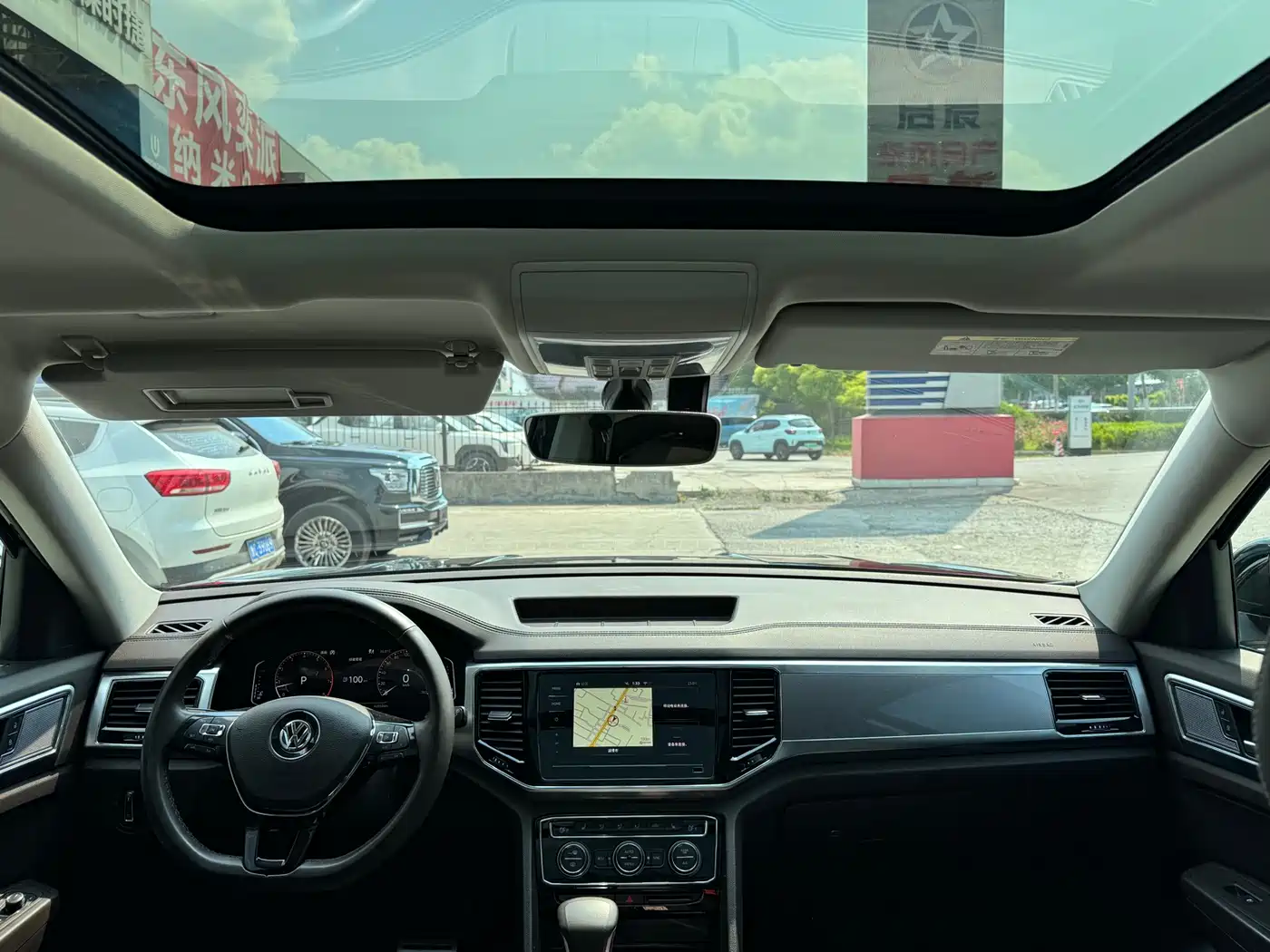 Volkswagen Teramont 2019 380TSI 4WD Luxury Edition China VI фото 7
