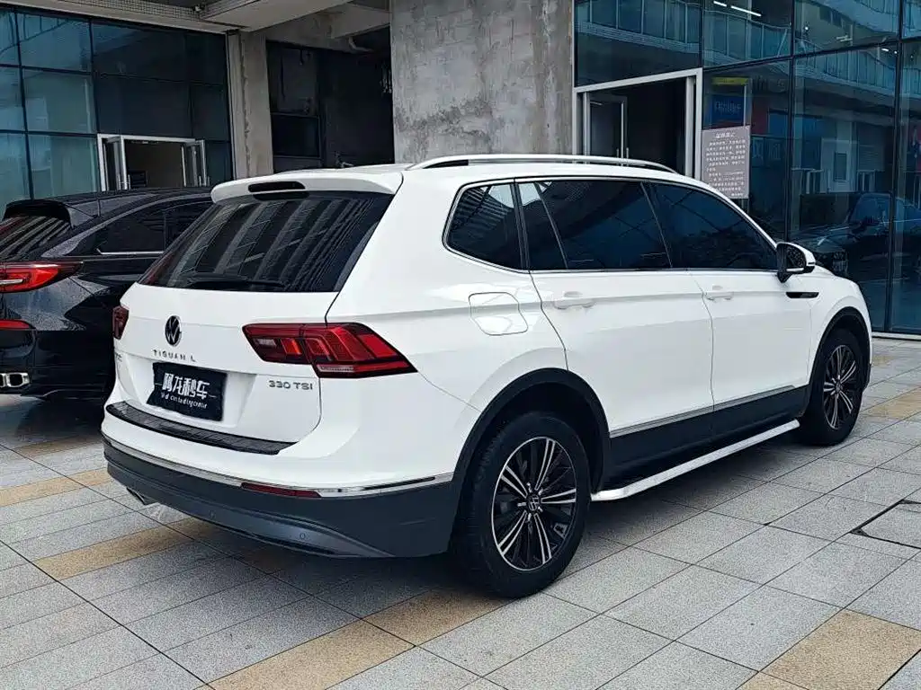 Volkswagen Tiguan L 2021 330TSI Automatic 2WD Smart фото 8