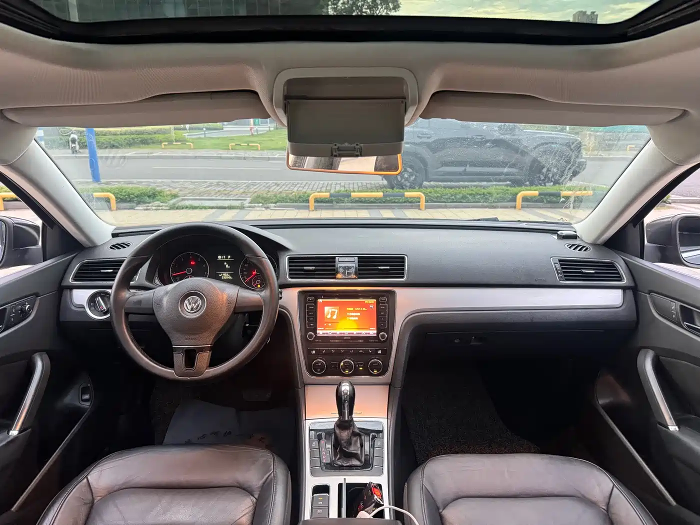 Volkswagen Passat 2013 1.8TSI DSG Yuzun фото 8