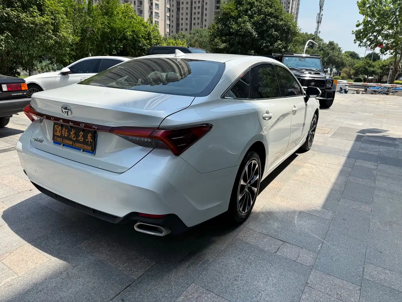 Toyota Avalon 2022 2.0L Progressive Edition фото 7