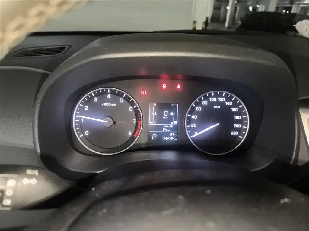 Hyundai Beijing Hyundai ix25 2015 1.6L Automatic 2WD Smart GLS фото 8