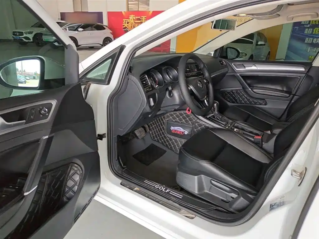 Volkswagen Golf 2019 200TSI DSG Comfort Progressive China VI фото 16