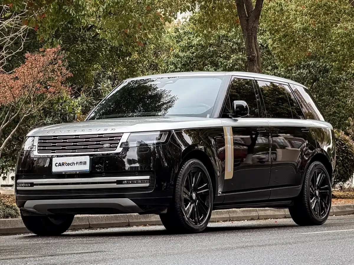 Land Rover Range Rover 2024 3.0 L6 400PS Genesis Extended