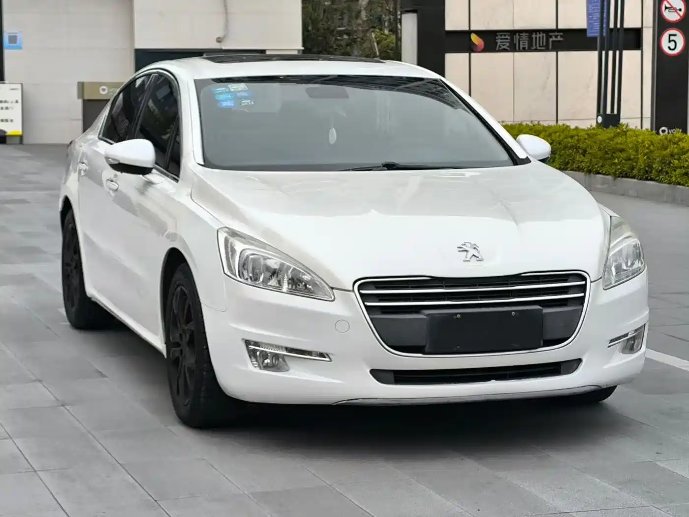 Peugeot 508 2012 2.0L Automatic Luxury Edition фото 3