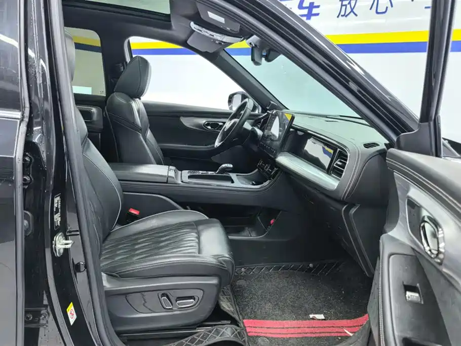 GAC Trumpchi Trumpchi GS8 2022 Hybrid Series 2.0TM 4WD Premium Edition (7-Seater) фото 8