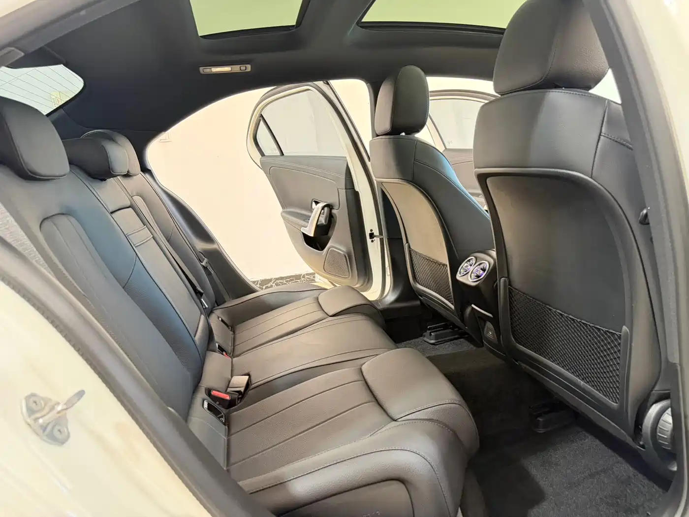 Mercedes-Benz A-Class 2023 A 180 L фото 11