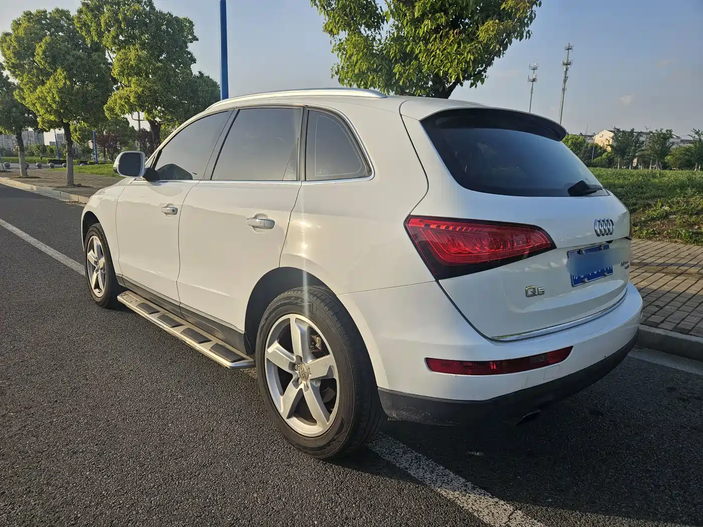 AUDI Q5