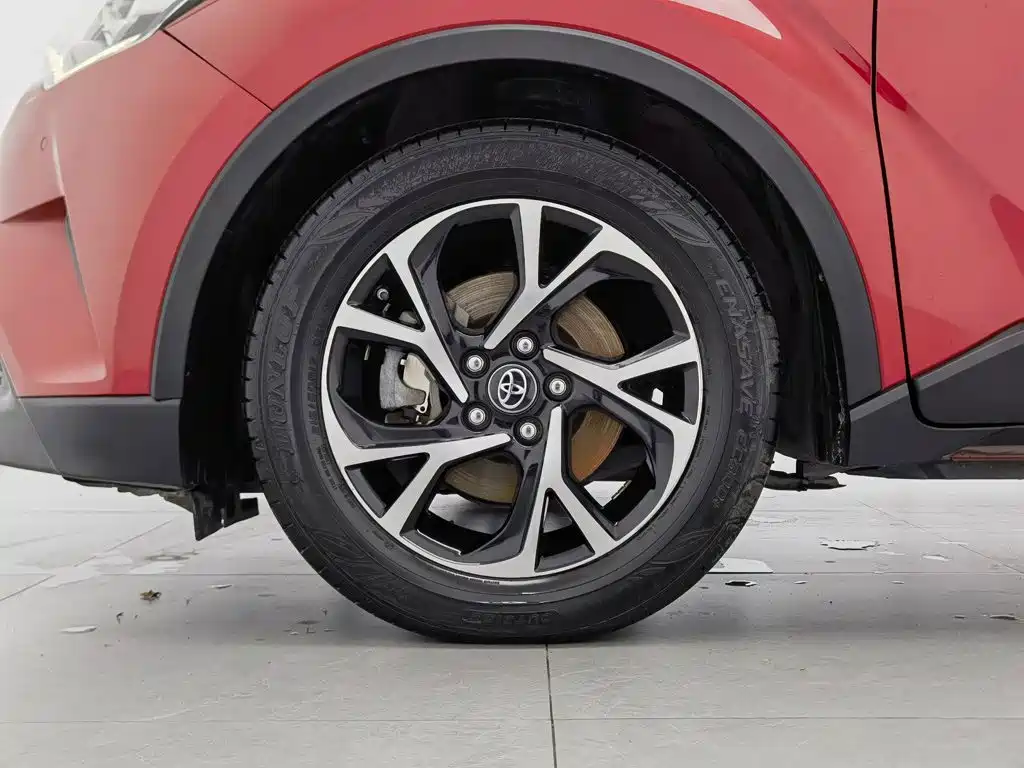 Toyota C-HR 2020 2020 Model 2.0L Luxury