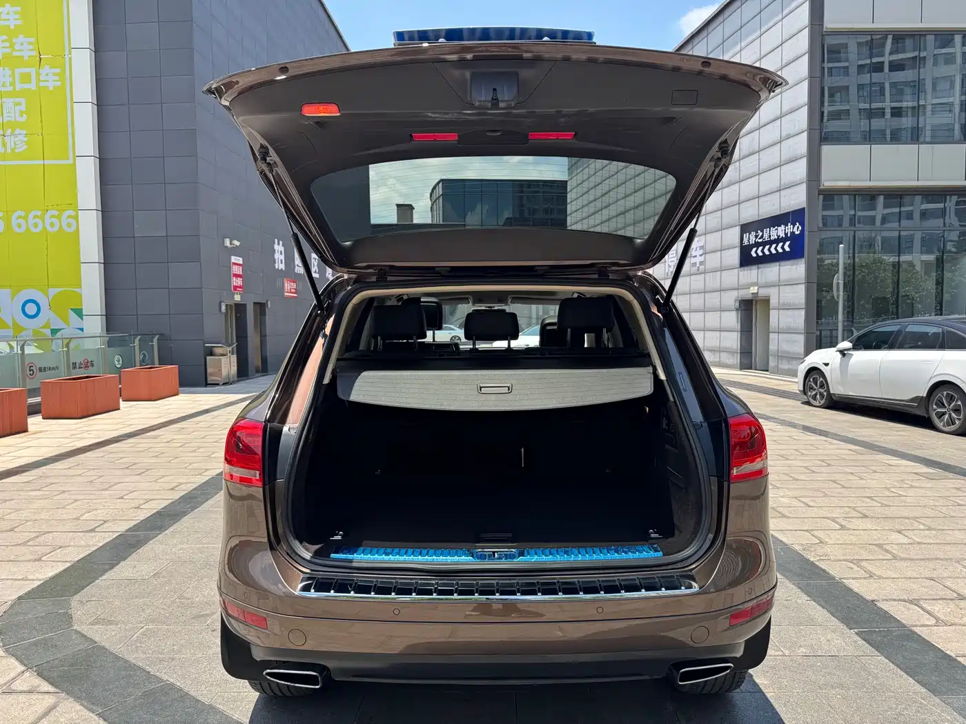 Volkswagen Touareg 2011 3.0TSI Comfort фото 14