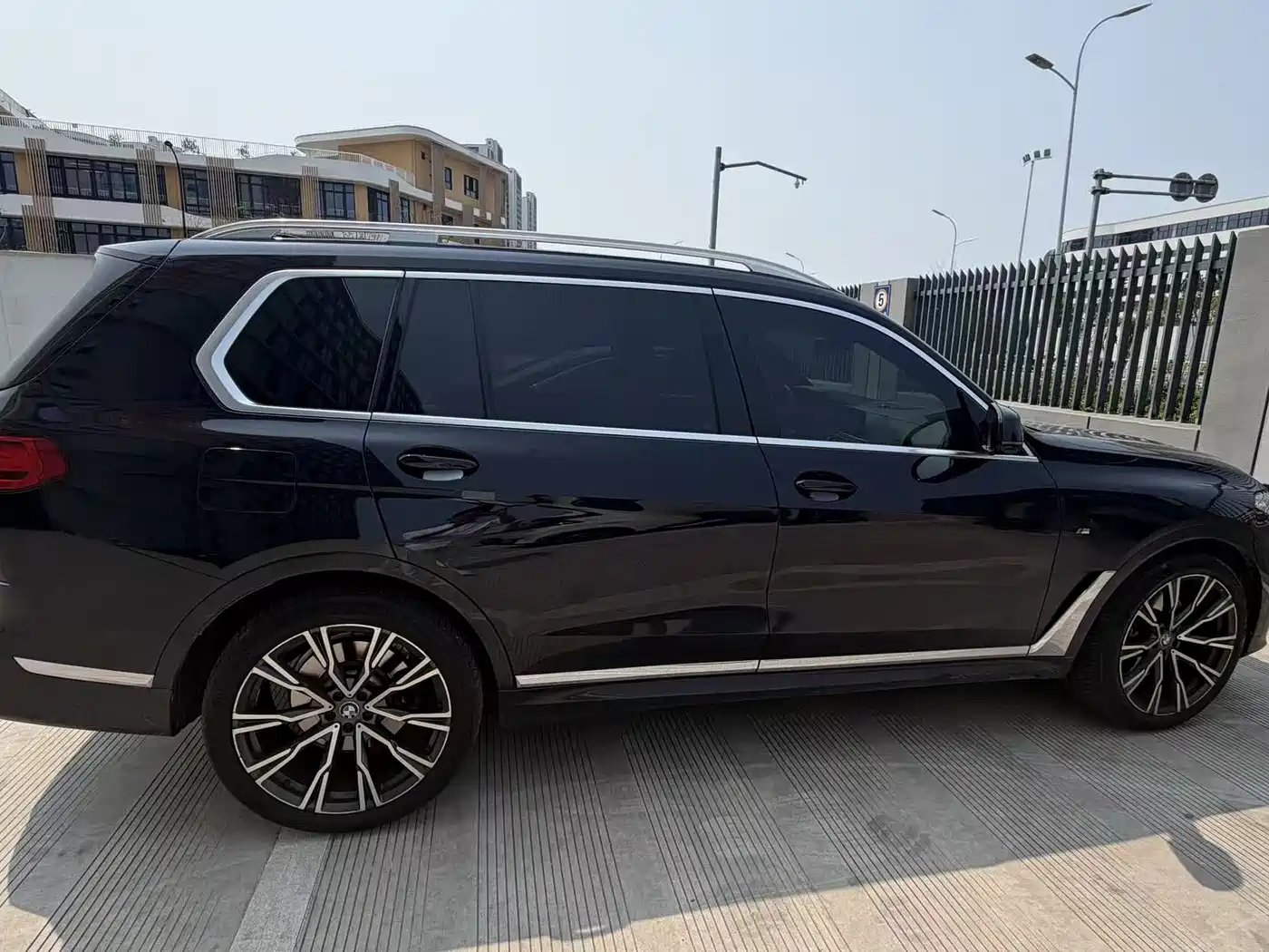 BMW X7 2021 xDrive40i Premium M Sport Package фото 3