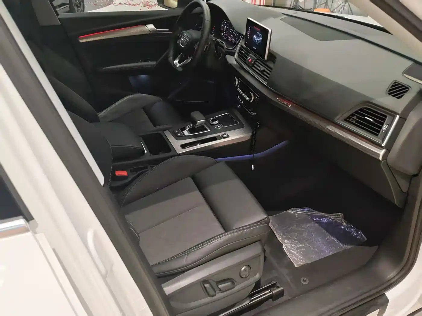 Audi Q5L 2018 45 TFSI Exclusive Sport China VI фото 10