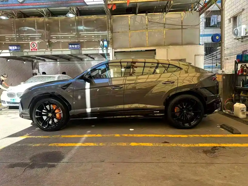 Lamborghini Urus 2024 2023 4.0T V8 S