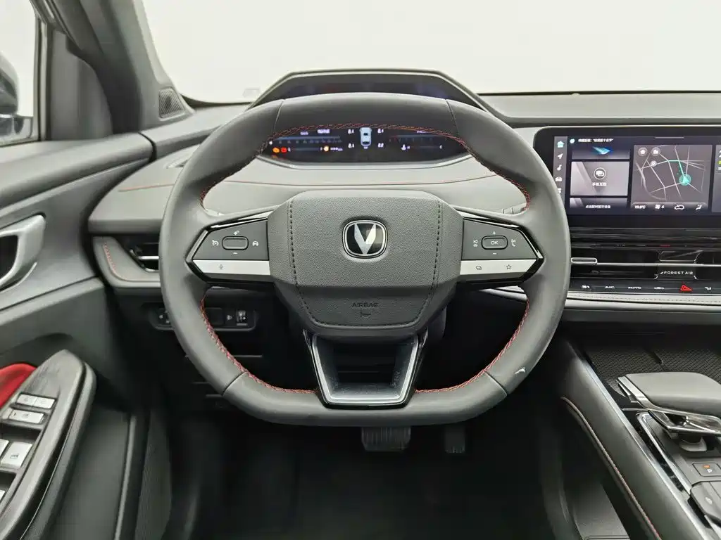 Фото 11 - Changan CS55 PLUS