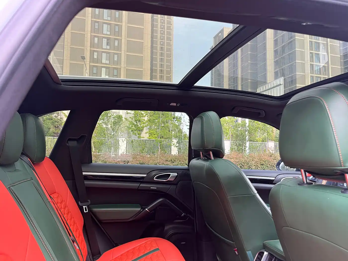 Porsche Cayenne 2014 Cayenne Platinum Edition 3.0T фото 17