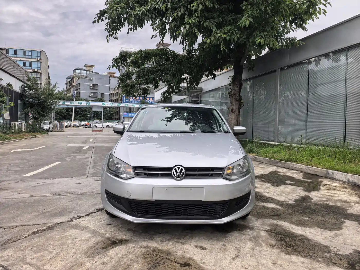 Volkswagen Polo 2013 1.4L Manual Trend Edition фото 2
