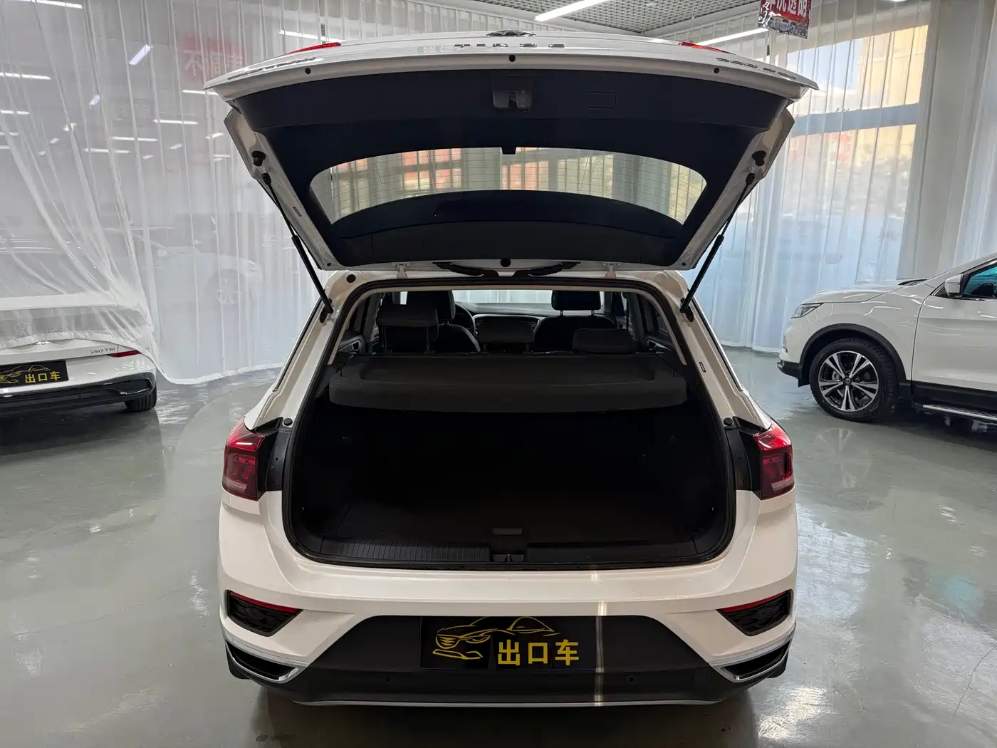 Volkswagen T-ROC 2022 280TSI DSG 2WD Elite PLUS фото 10