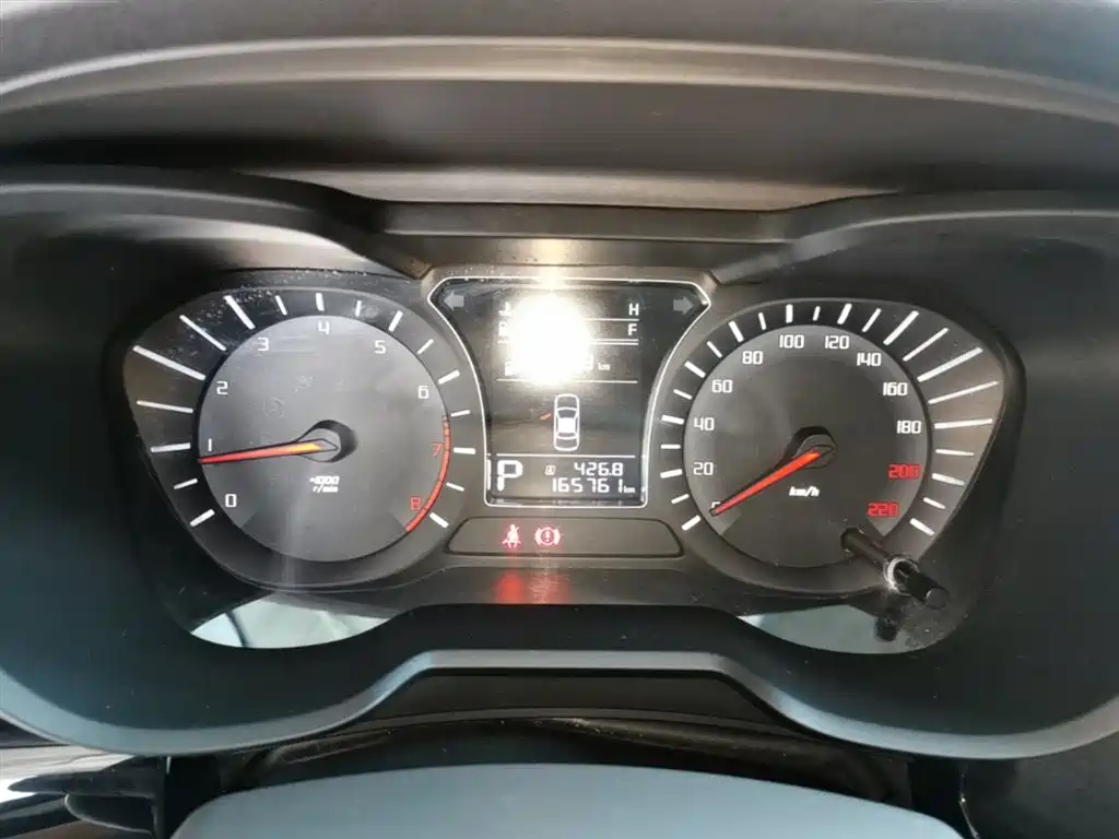 GAC Trumpchi Trumpchi GS4 2015 200T G-DCT Comfort Edition фото 12