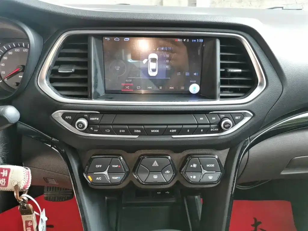 GAC Trumpchi Trumpchi GS4 2015 200T G-DCT Comfort Edition фото 13