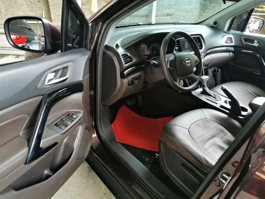 GAC Trumpchi Trumpchi GS4 2015 200T G-DCT Comfort Edition фото 16