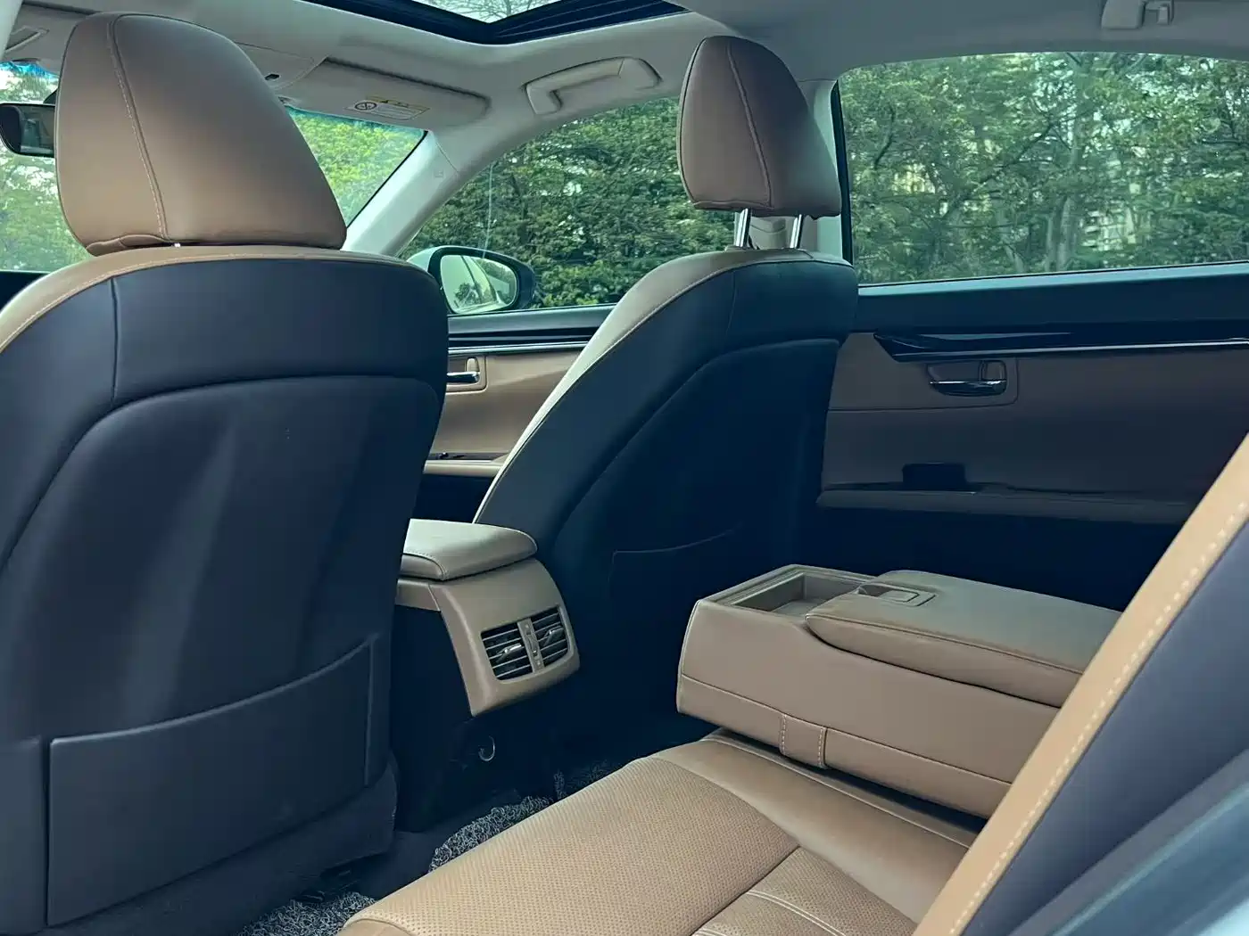 Lexus ES 2015 200 Comfort Edition фото 6