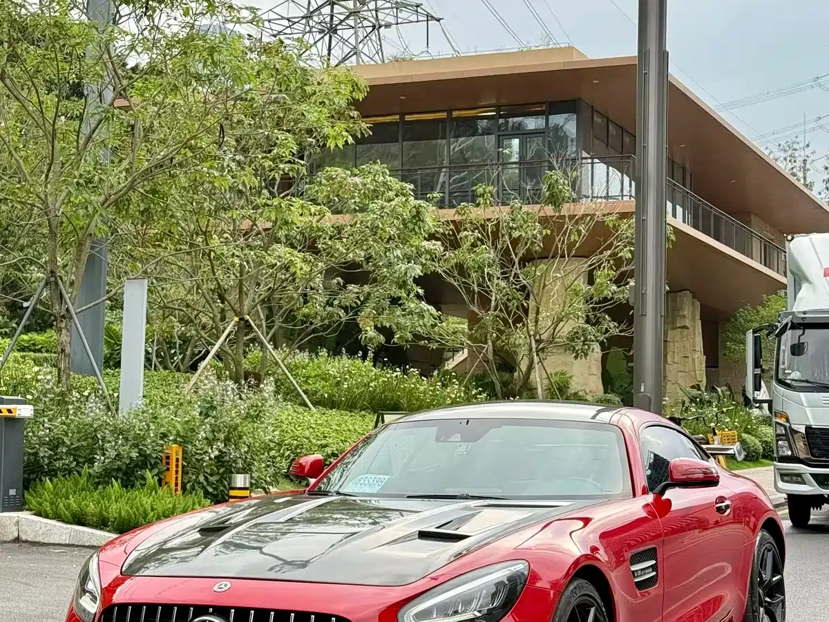 MERCEDES-BENZ AMG GT