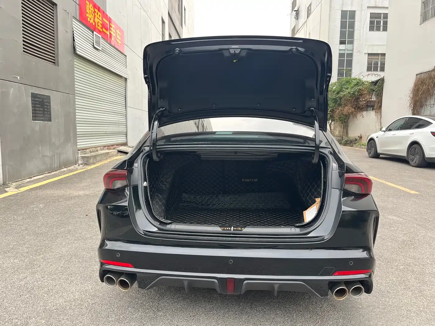 GAC Trumpchi Trumpchi Emkoo 2023 270T DCT J15 Edition фото 12