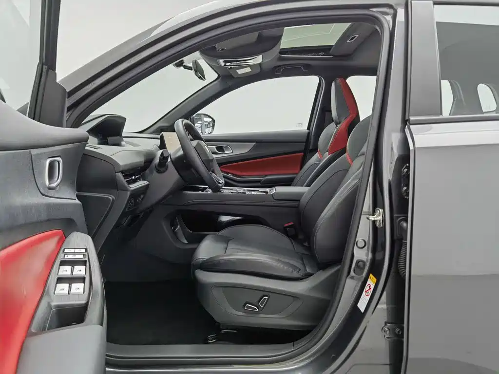 Фото 10 - Changan CS55 PLUS