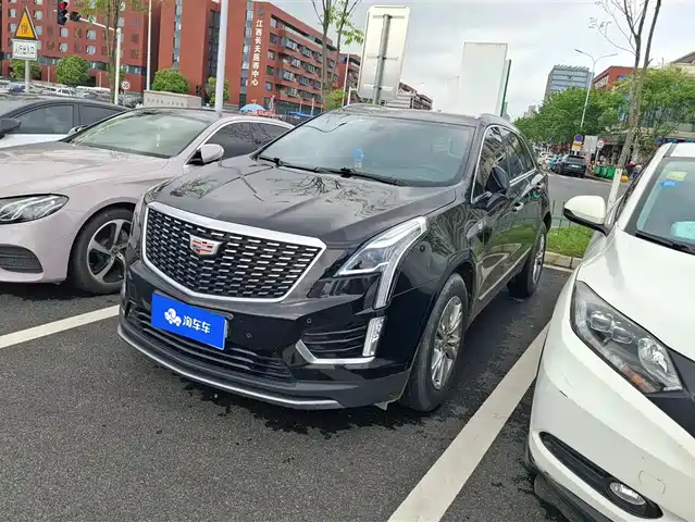 CADILLAC XT5