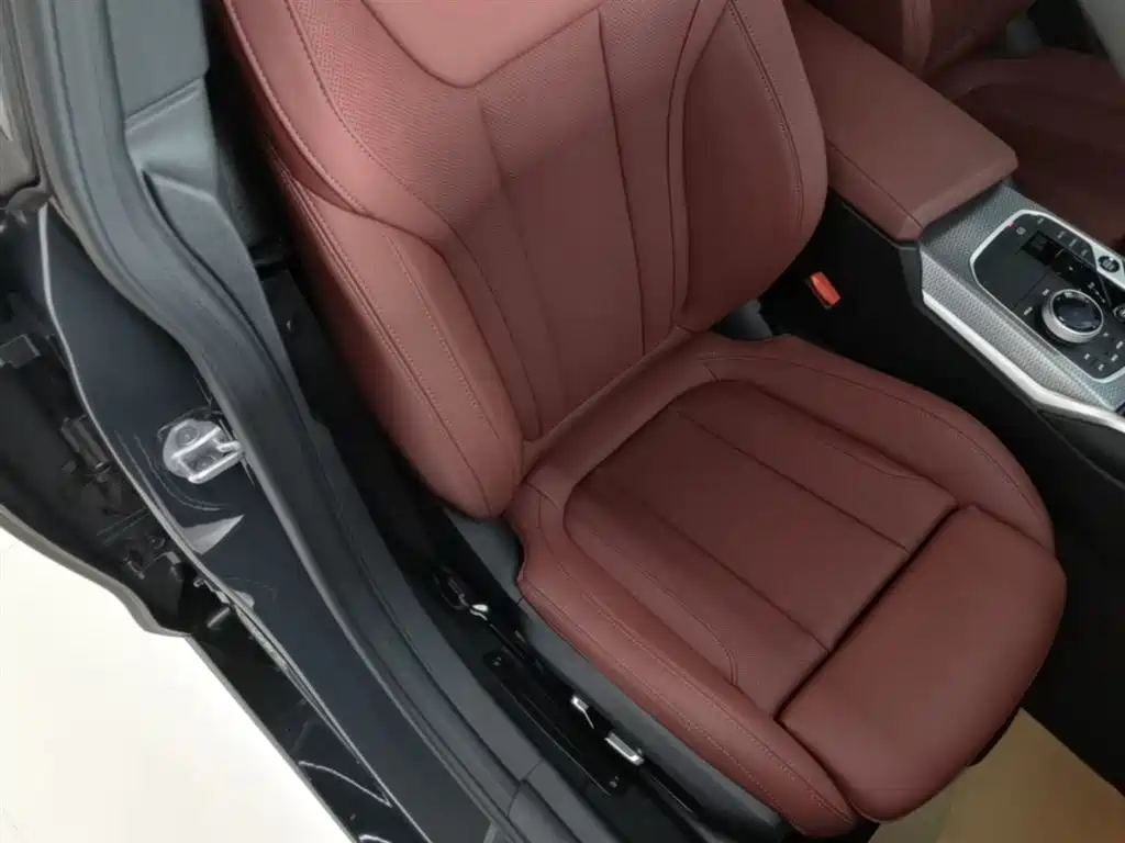 BMW 4 Series 2024 430i Gran Coupe M Sport Shadowline Package фото 25