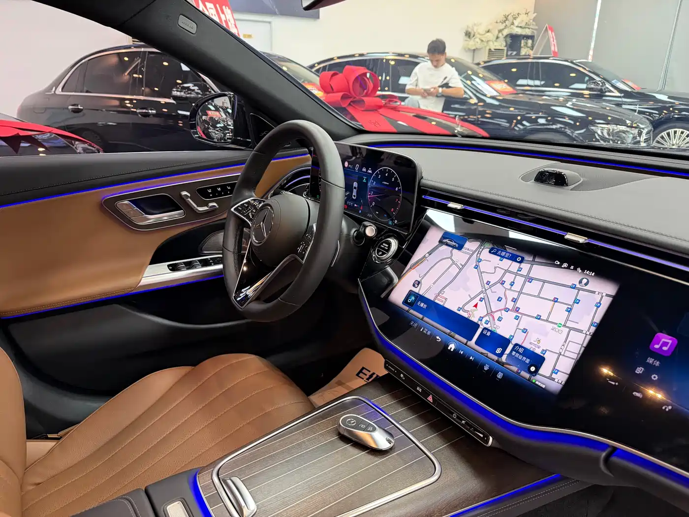 Mercedes-Benz E-Class 2024 Model E 300 L Luxury фото 17