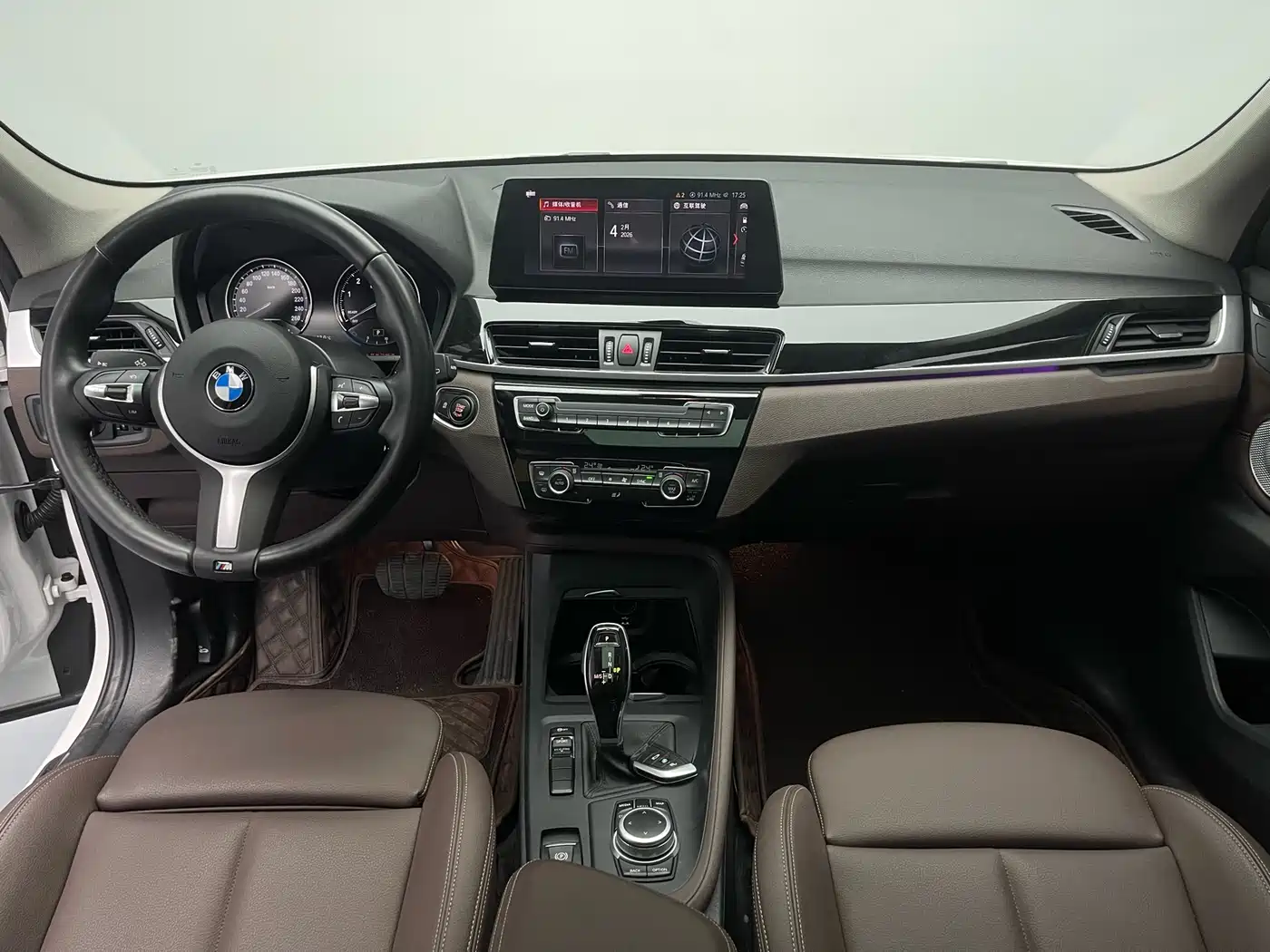 BMW X1 2021 sDrive25Li Leading фото 10