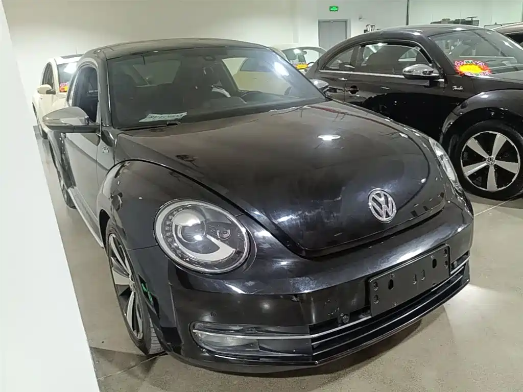 Volkswagen Beetle 2013 1.4TSI Fender Rock Edition фото 22