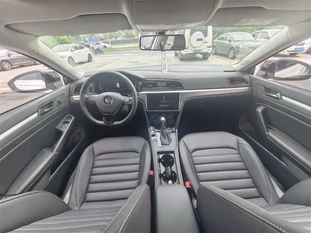 Volkswagen Lamando 2021 280TSI DSG Comfort Edition фото 5
