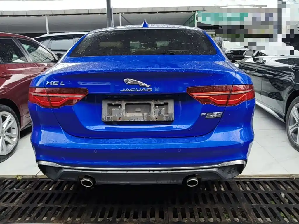 Фото 6 - Jaguar XEL