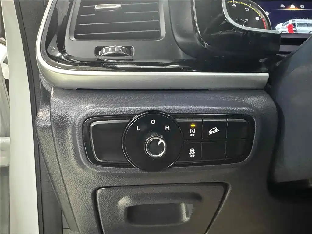 GAC Trumpchi Trumpchi M8 2021 Leading Show Series 390T Premium Edition фото 18