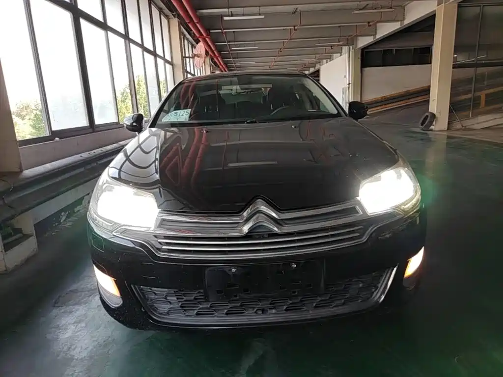 Фото 3 - Citroën C5