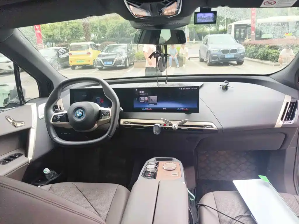 BMW iX 2023 2022 xDrive40